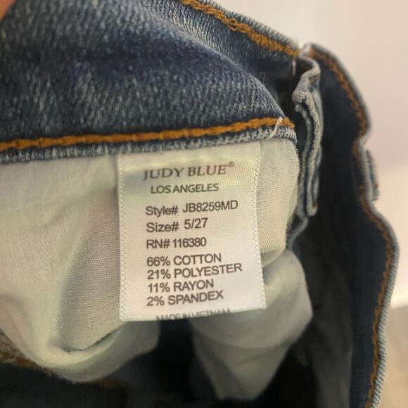 Judy Blue Women's size 5 / 27 Straight Leg Light Wash Jeans - Picture 9 of 9
